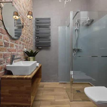 The Center Of Wroclaw, Near The Market Square & Sky Tower By Renters *