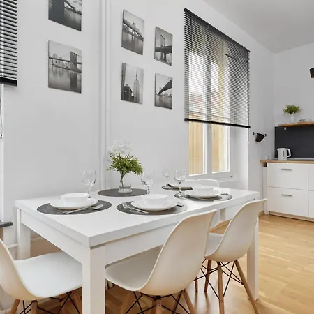 The Center Of Wroclaw, Near The Market Square & Sky Tower By Renters Wrocław
