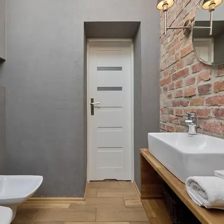 Lejlighed The Center Of Wroclaw, Near The Market Square & Sky Tower By Renters Wrocław